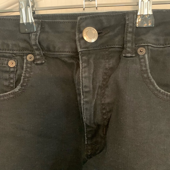 American Eagle Jean Shorts - Picture 4 of 5